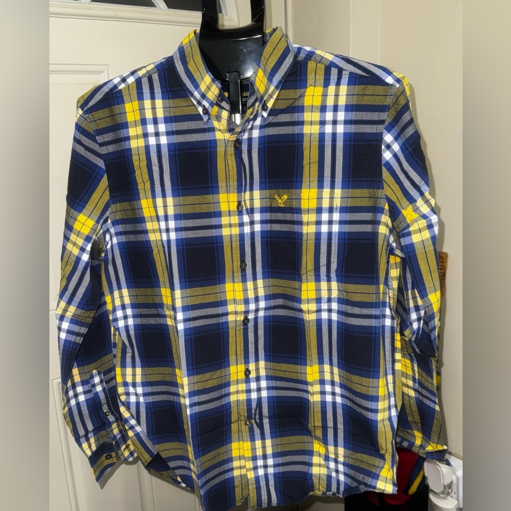 American Eagle Outfitters I Men's Plaid Button-Down Shirt I Size M I Classic Fit